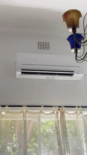 Lowe Air cover