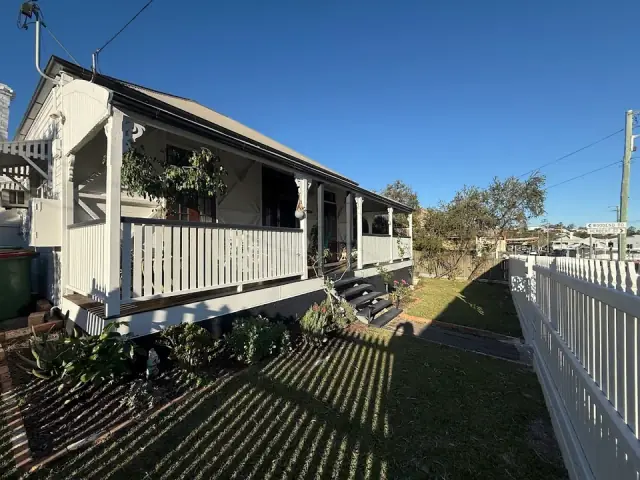 luke's local roofing cover