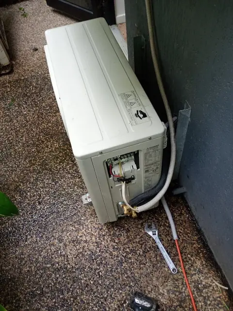 Making U Cool Air-Conditioning cover