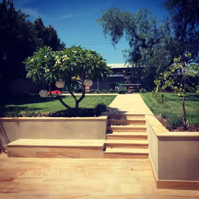 Maxi Green Landscaping cover