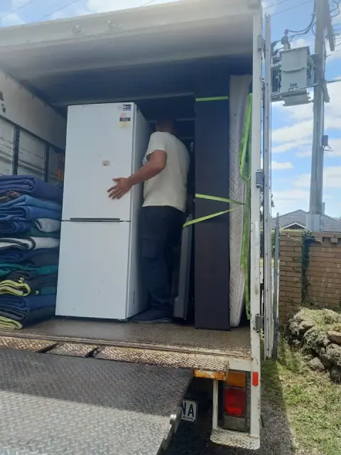 Melbourne Cheap Removals - Office and House Movers | Removalists