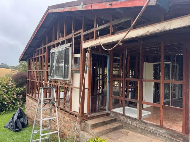 MH Asbestos & Demolition cover
