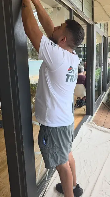 Nsw Glass Repairs cover