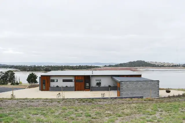 Oak Building and Construction cover