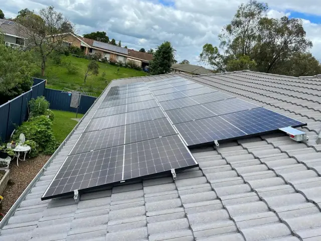 Podium Solar cover