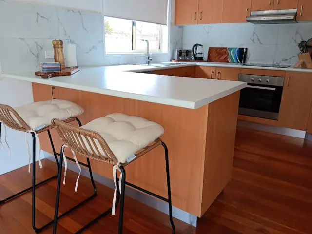 Port Stephens Benchtops and kitchens cover