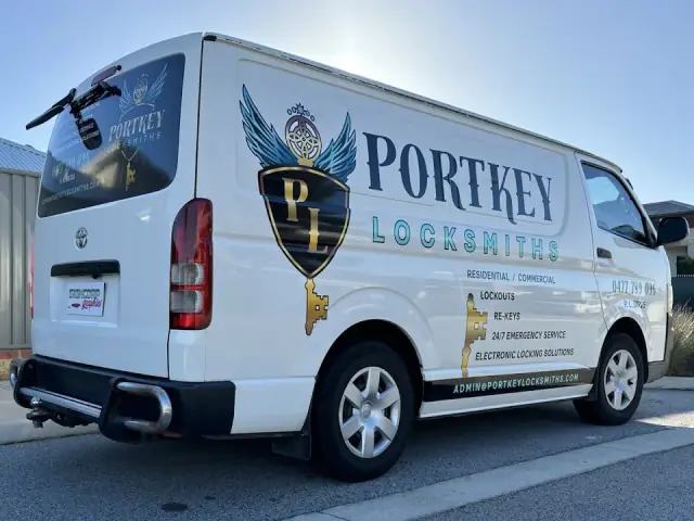 Portkey Locksmiths cover