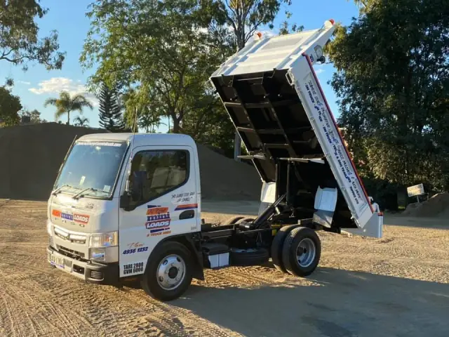 R'ton Mini Loads & Truck Hire cover