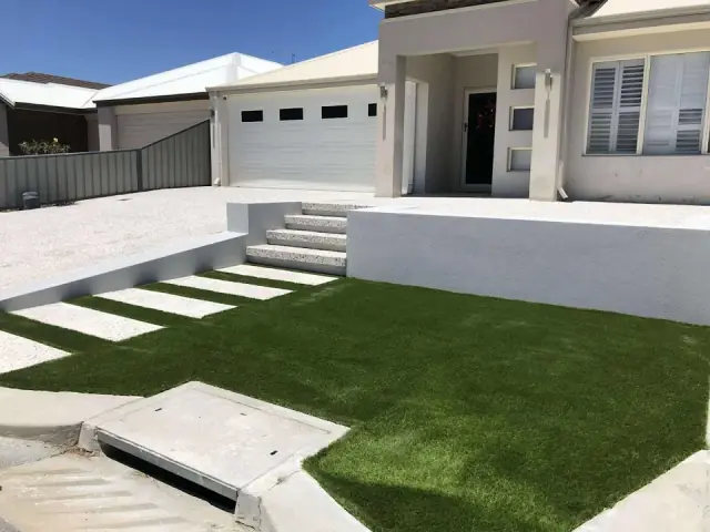 R2'ficial & Co - Artificial Grass Supplier