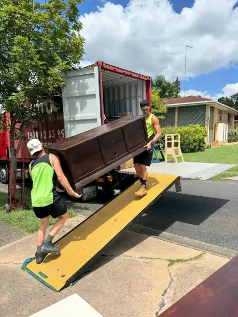 Red Truck Removals & Storage QLD cover