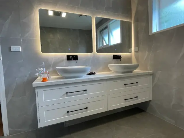 Reno Work Kitchen