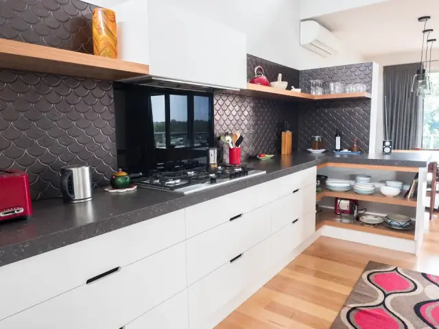 RM Kitchens & Bathrooms cover