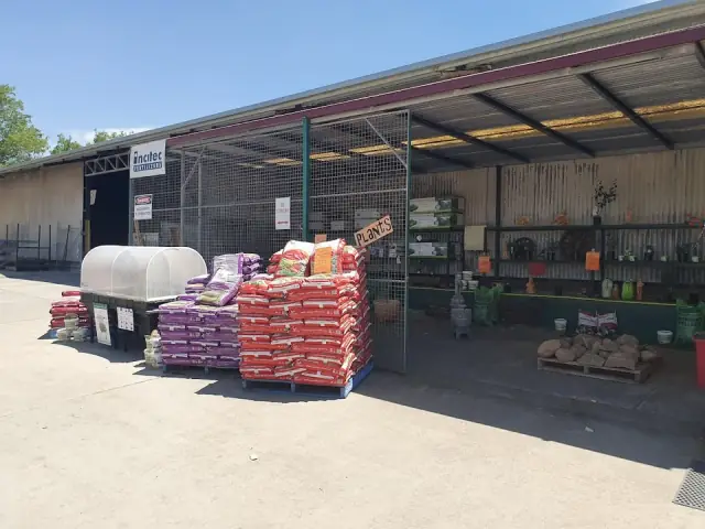Robertsons (Robos) Landscape Supply cover