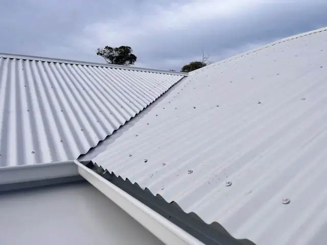SDM Roofing
