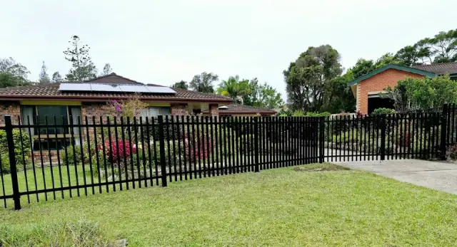 Seaside Fencing