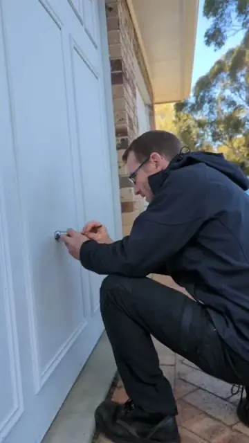 Shore Safe Locksmiths cover