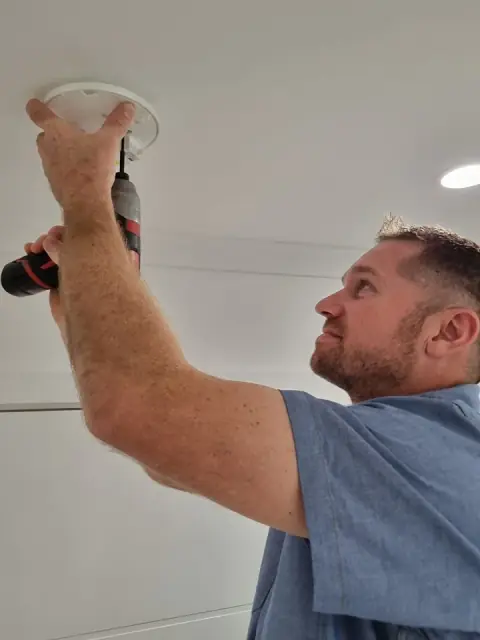 Smoke Alarms Near Me cover