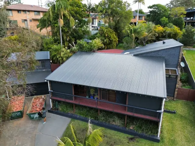 Spark Roofing & Guttering PTY LTD cover