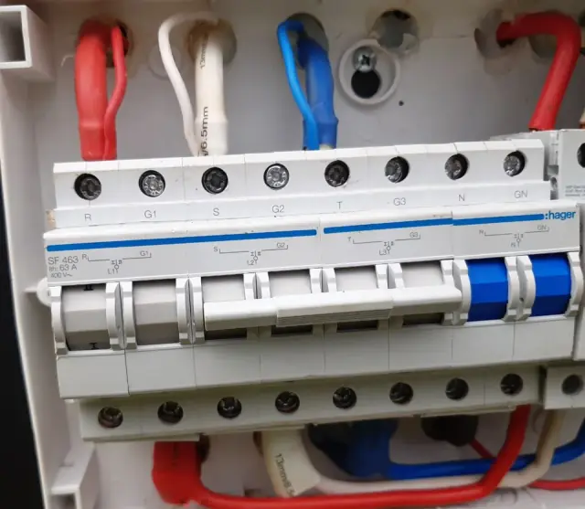Sparky Raj Electrical Solar Air Conditioning Darwin cover