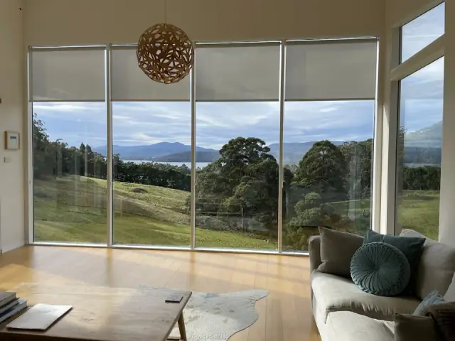 Specialised Window Cleaners Hobart cover