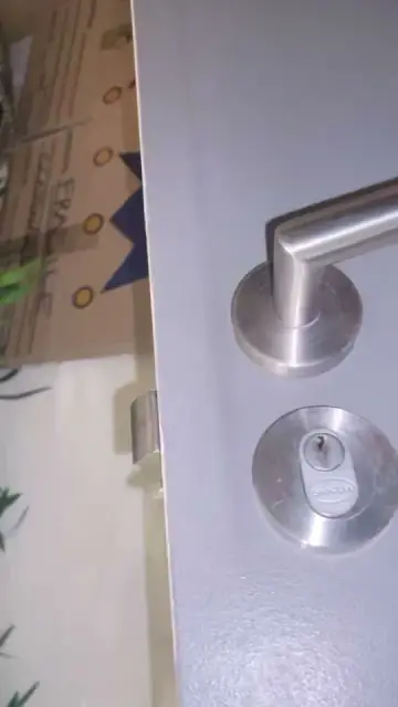 superior tech locksmiths-change lock service cover