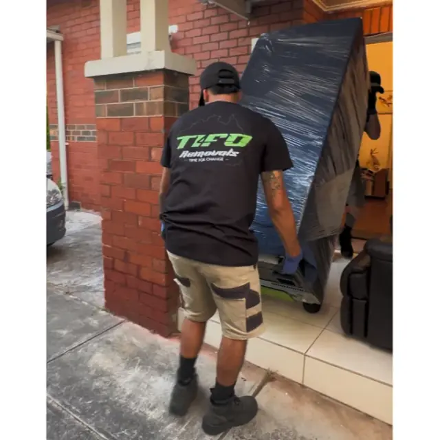 Tifo Removals | Removalists Melbourne cover