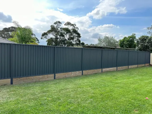 TOP L1NE FENCING Pty Ltd cover