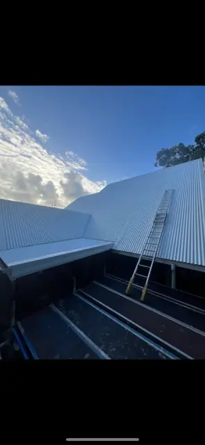 Top Tin Roofing cover