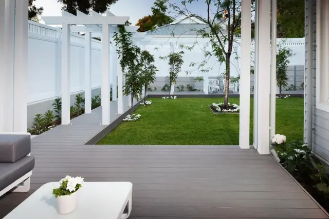 Transforming Homes and Gardens