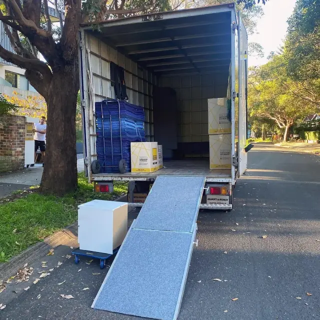 Ultimove Removals & Storage cover