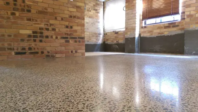 Universal Flooring cover