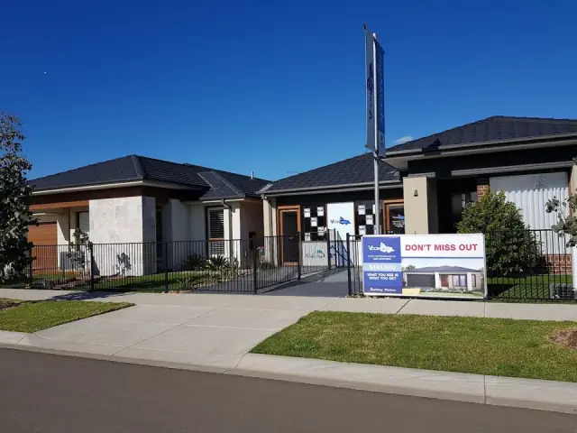 VCON HOMES cover