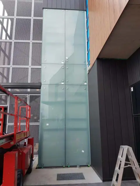 WMR Glass